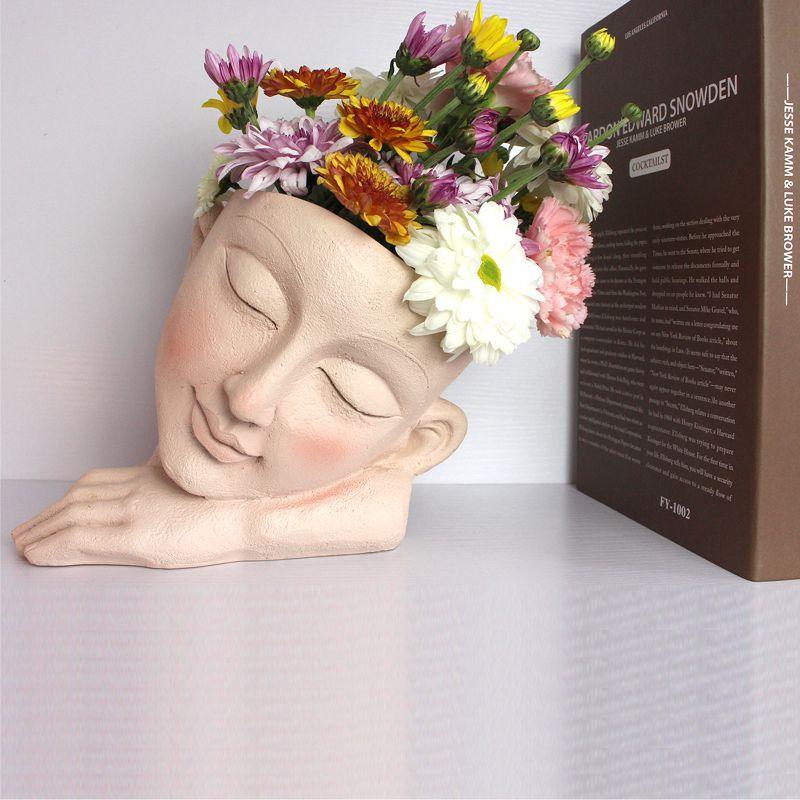 Jardinière murale « Héra endormie »