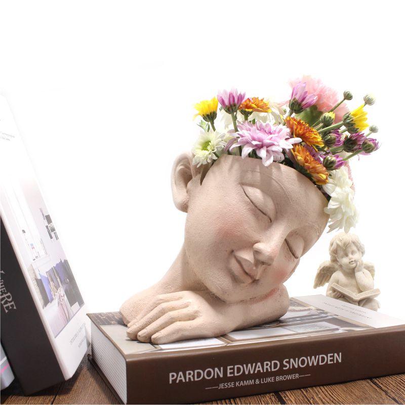 Jardinière murale « Héra endormie »