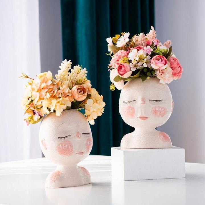 Vase à planter « Visage endormi, rêve paisible »