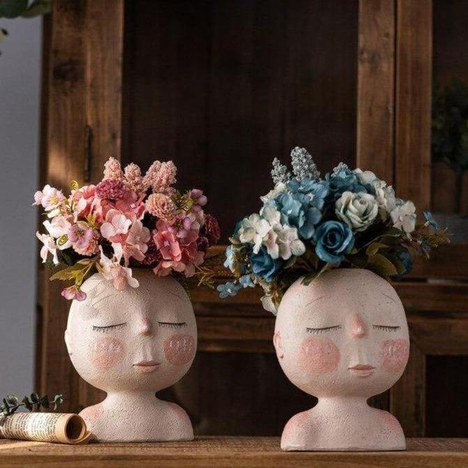 Vase à planter « Visage endormi, rêve paisible »