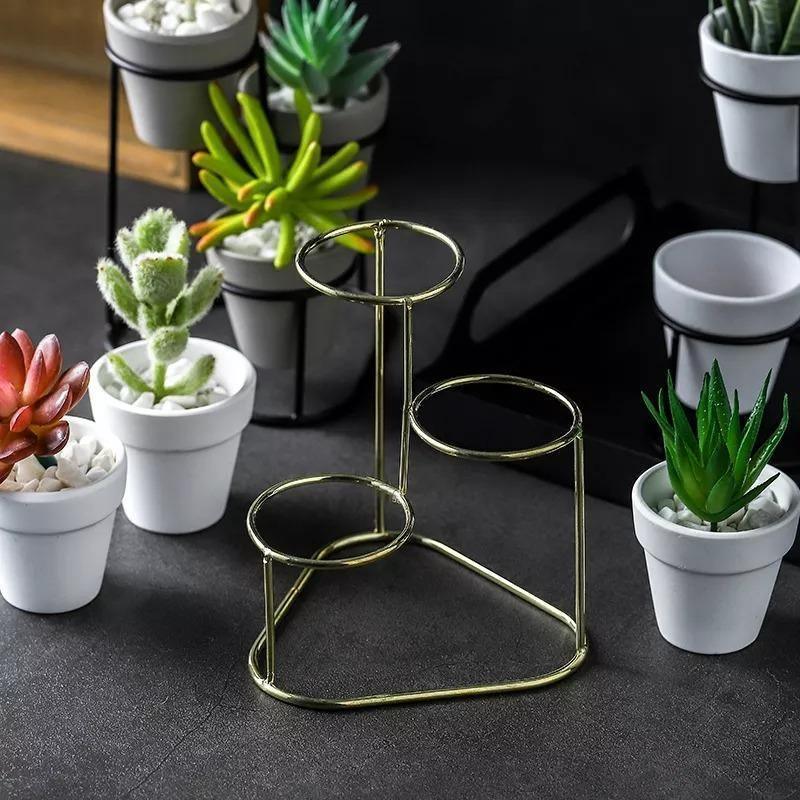 Jardinières étagées en céramique avec support en métal