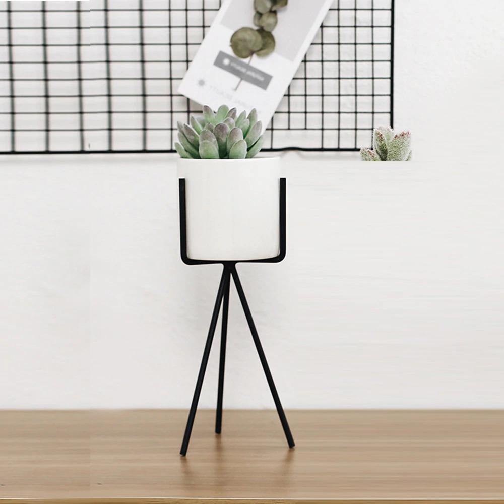 Longue jardinière de table en céramique avec support géométrique en fer