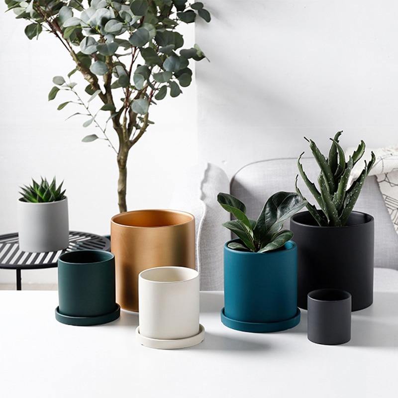 Bunter klassischer runder Keramik-Blumentopf